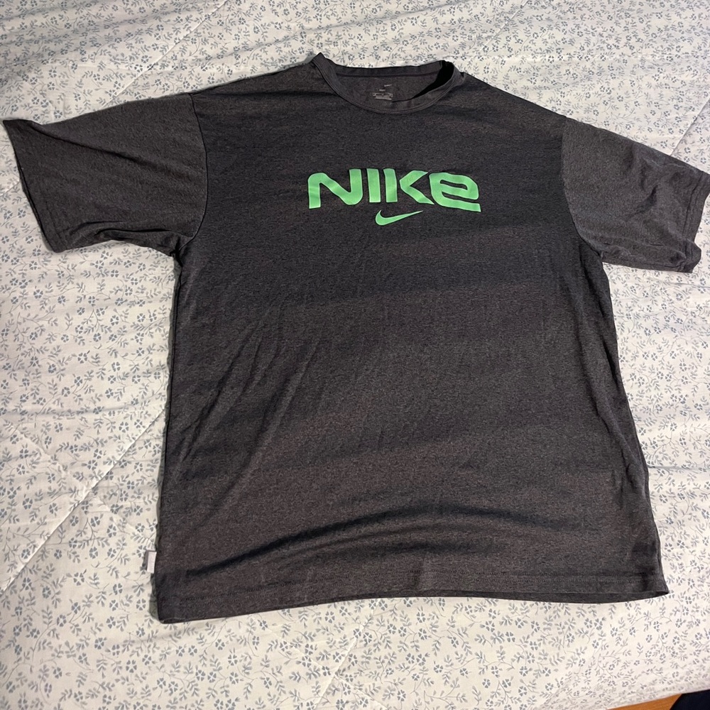 Nike quickdry performance tshirt